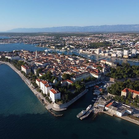 Apartment Kaya Prime Location In Old Town Zara Esterno foto