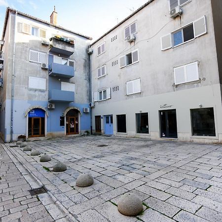 Apartment Kaya Prime Location In Old Town Zara Esterno foto
