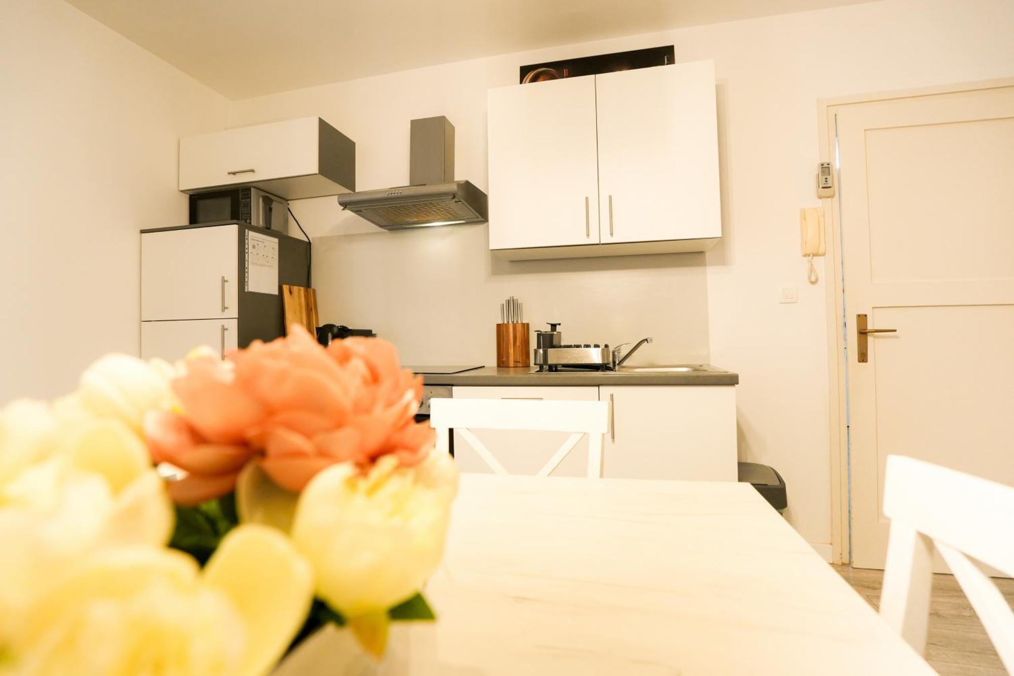 Apartment Kaya Prime Location In Old Town Zara Esterno foto