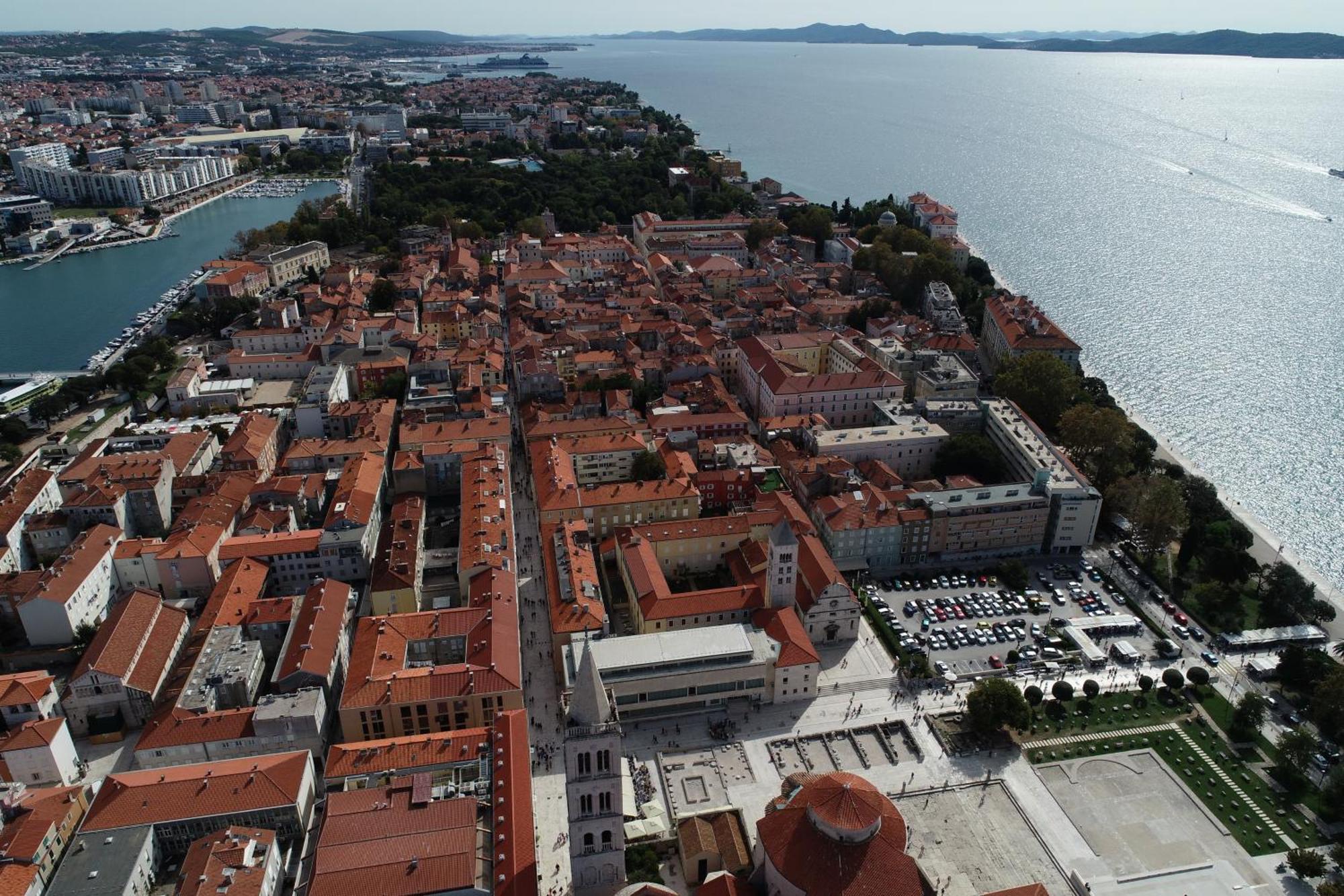 Apartment Kaya Prime Location In Old Town Zara Esterno foto