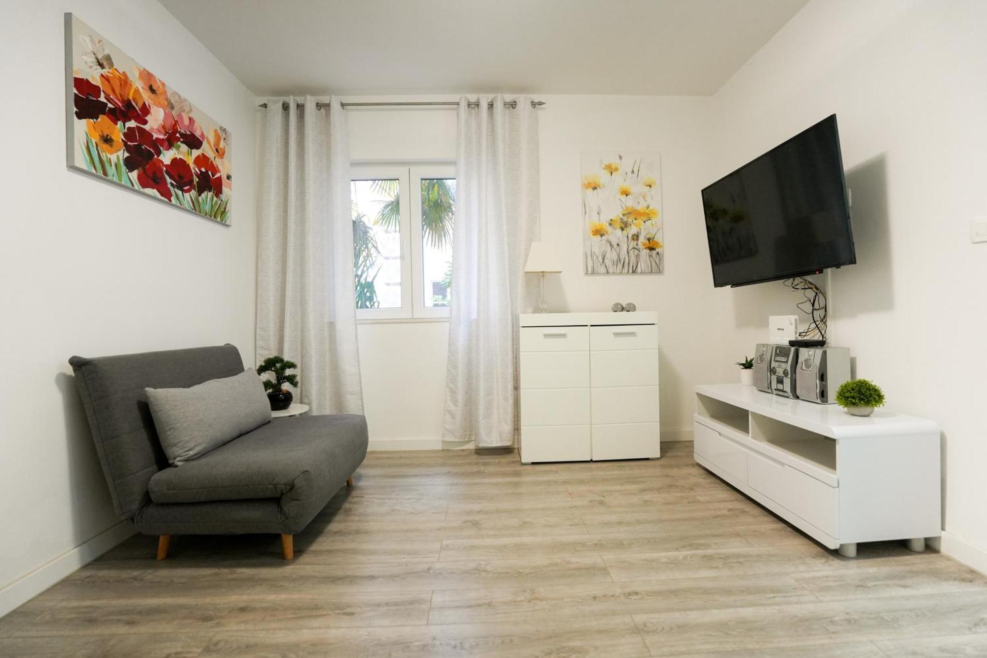 Apartment Kaya Prime Location In Old Town Zara Esterno foto