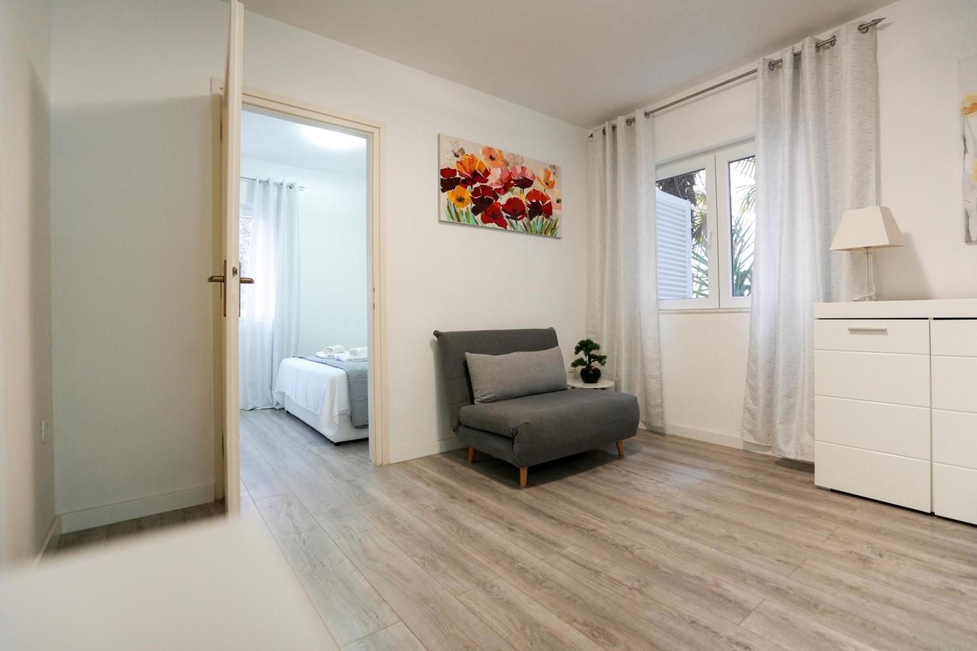 Apartment Kaya Prime Location In Old Town Zara Esterno foto