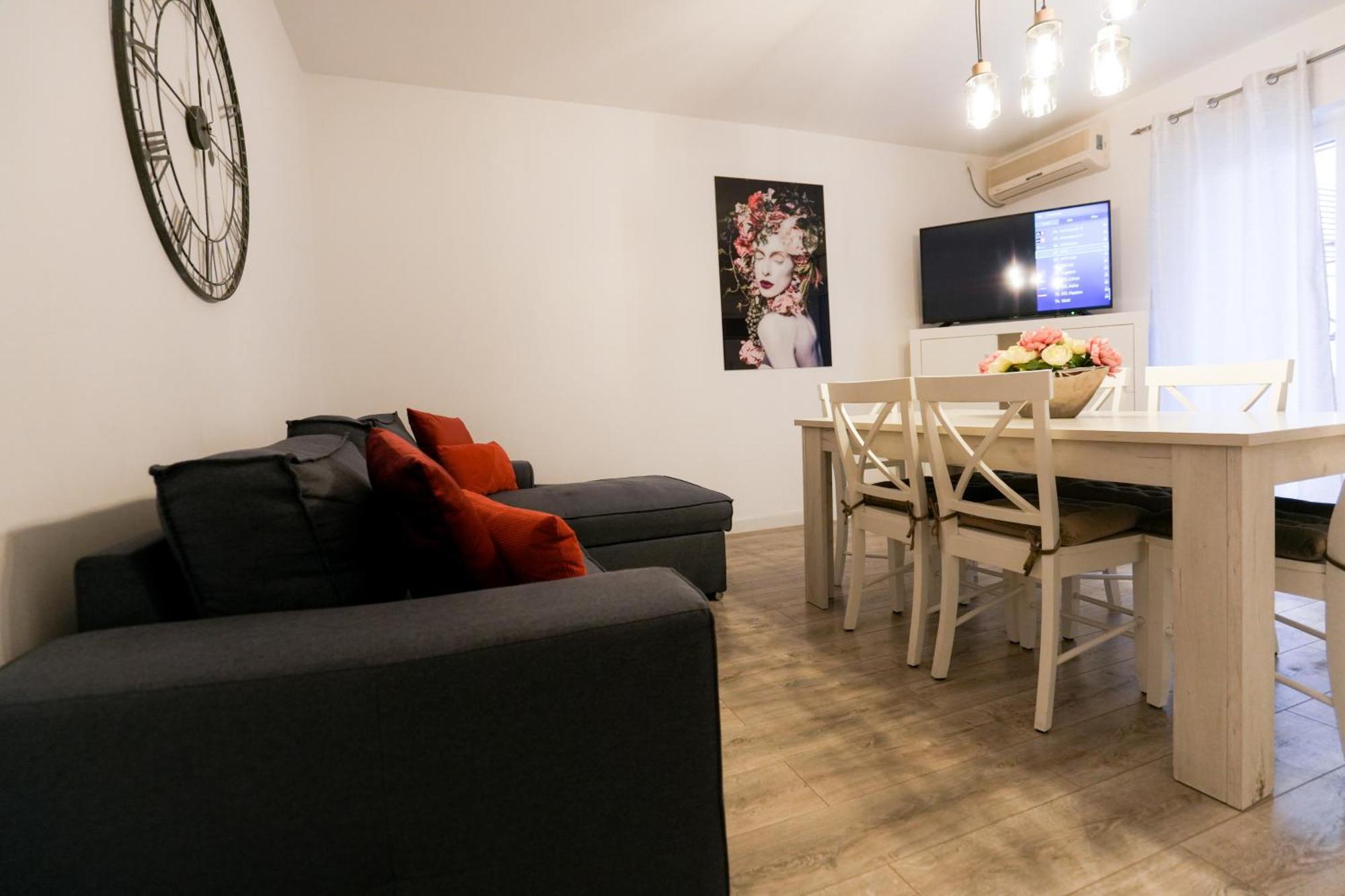 Apartment Kaya Prime Location In Old Town Zara Esterno foto